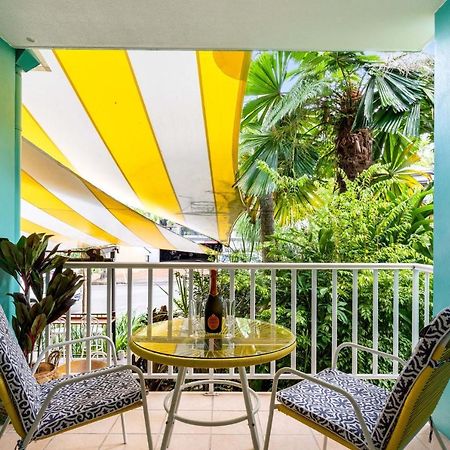 Oasis Luxe On Macrossan Street - Stylish Residence Port Douglas Extérieur photo