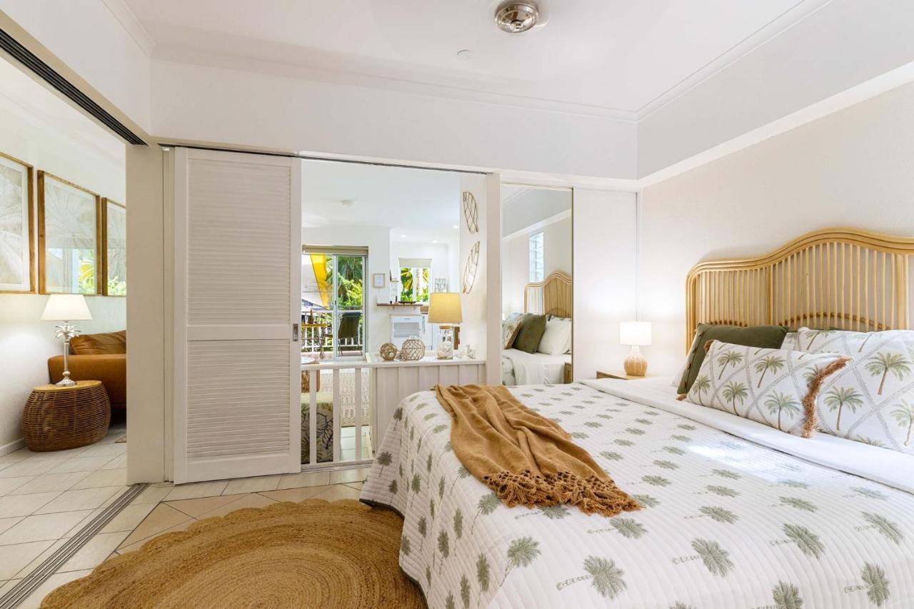 Oasis Luxe On Macrossan Street - Stylish Residence Port Douglas Extérieur photo