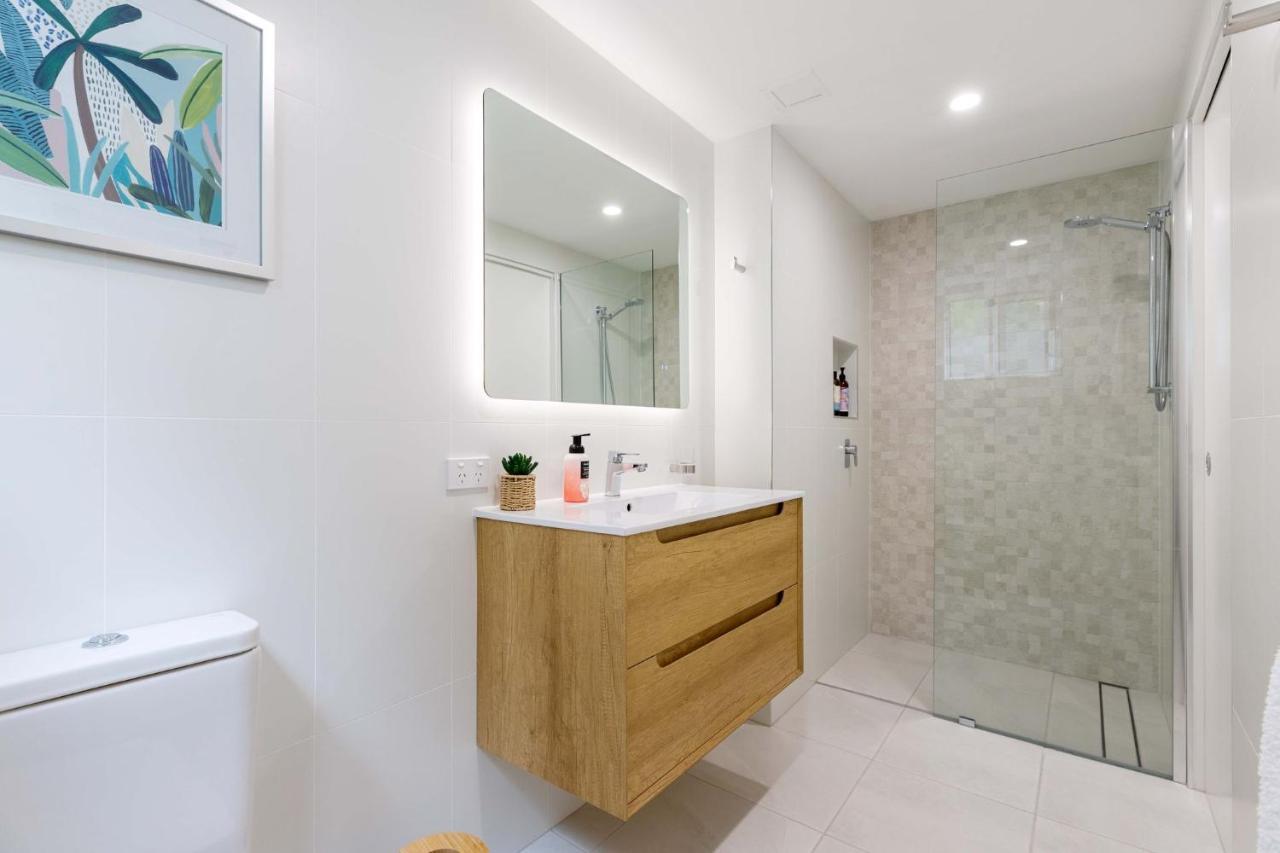 Oasis Luxe On Macrossan Street - Stylish Residence Port Douglas Extérieur photo